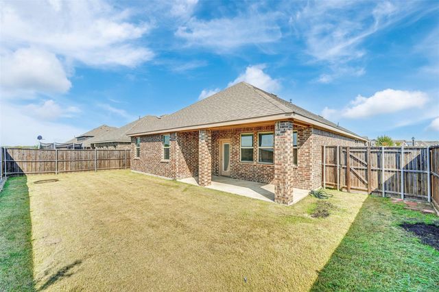 484 Declaration Way, Fate, TX 75189