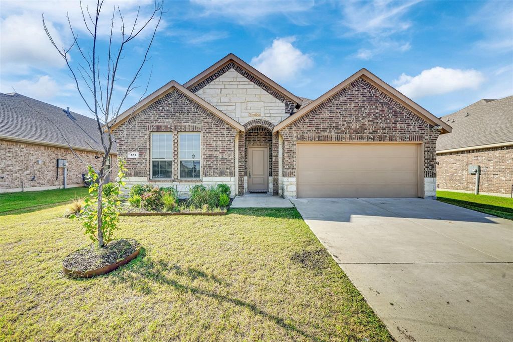 484 Declaration Way, Fate, TX 75189