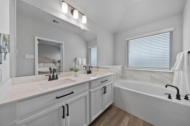 19326 Tobiano Park Drive, Tomball, TX 77377