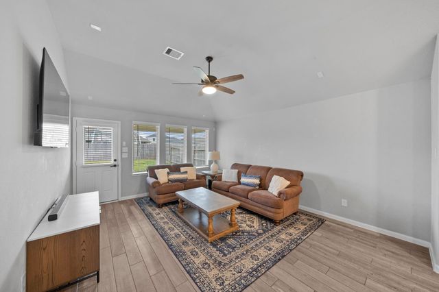 19326 Tobiano Park Drive, Tomball, TX 77377