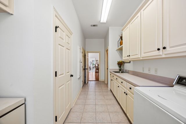 1 Bluebonnet Trail, Greenville, TX 75402