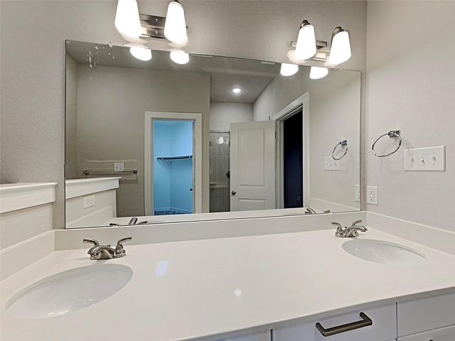 1325 Creekbank Drive, Mckinney, TX 75071