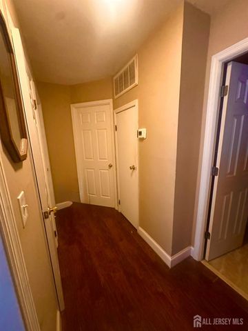 39 Prospect Avenue, Edison, NJ 08817