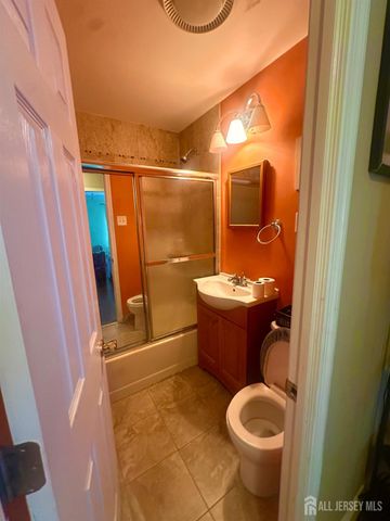 39 Prospect Avenue, Edison, NJ 08817