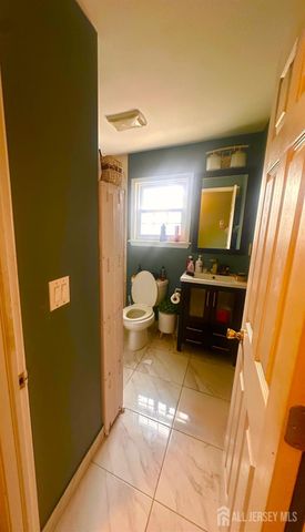 39 Prospect Avenue, Edison, NJ 08817