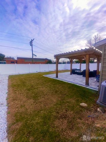 39 Prospect Avenue, Edison, NJ 08817