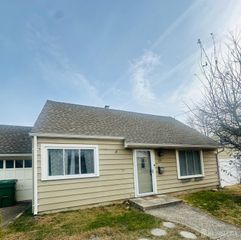 39 Prospect Avenue, Edison, NJ 08817