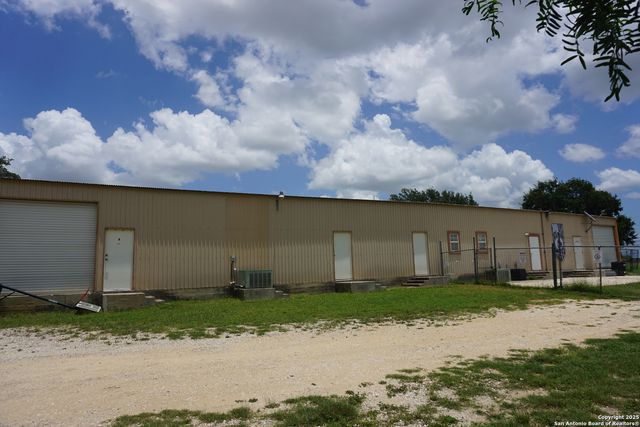 9520 US Highway 87 E Ste 3, San Antonio, TX 78263