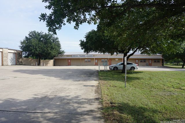 9520 US Highway 87 E Ste 3, San Antonio, TX 78263