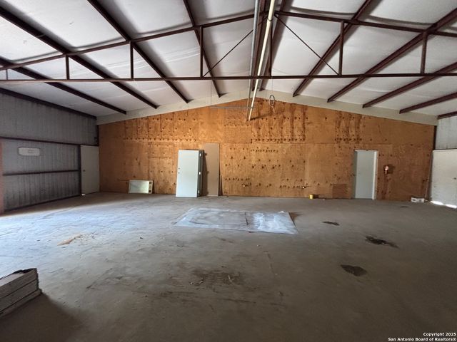9520 US Highway 87 E Ste 3, San Antonio, TX 78263