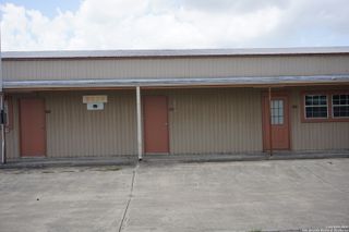 9520 US Highway 87 E Ste 3, San Antonio, TX 78263