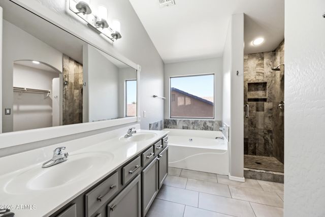 3289 E Waterman Street, Gilbert, AZ 85297