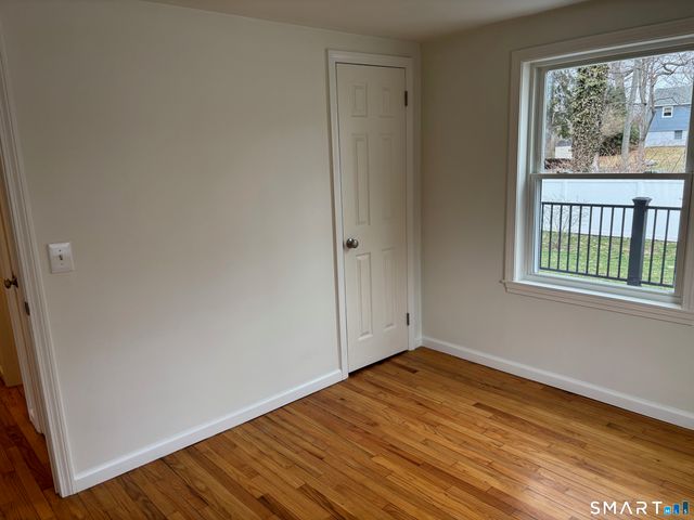 24 Deepwood Lane, Norwalk, CT 06854