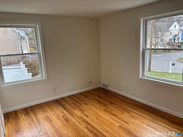 24 Deepwood Lane, Norwalk, CT 06854