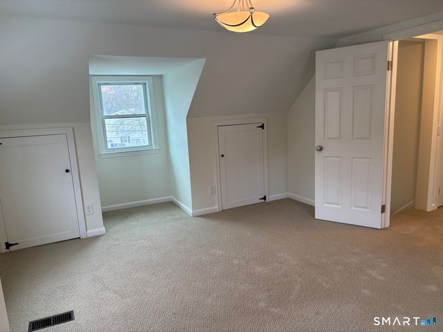 24 Deepwood Lane, Norwalk, CT 06854