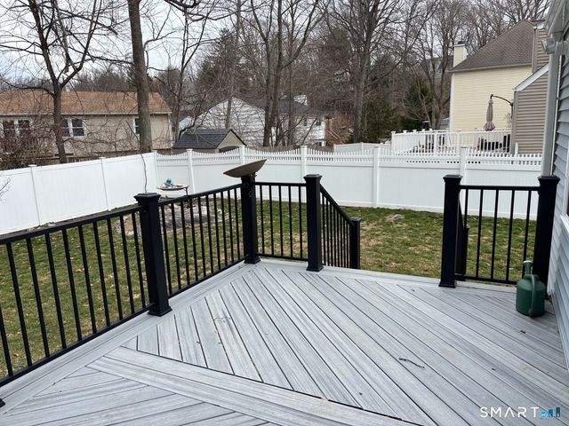 24 Deepwood Lane, Norwalk, CT 06854