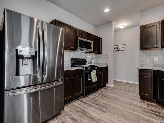 2009 Bosc Drive, Newcastle, OK 73065