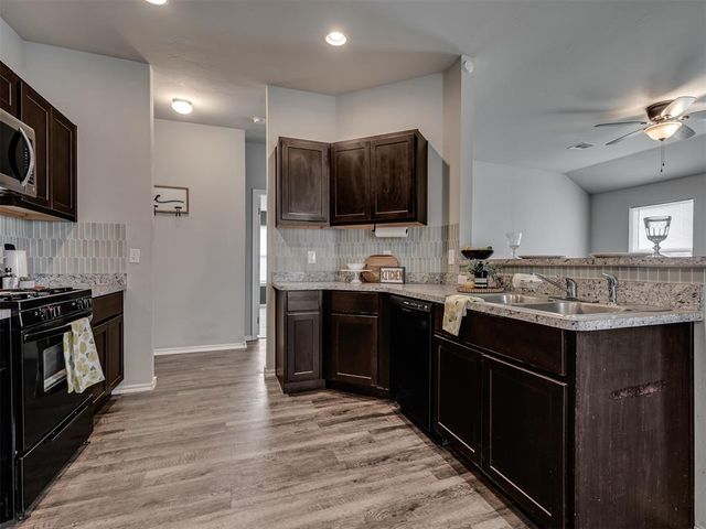 2009 Bosc Drive, Newcastle, OK 73065