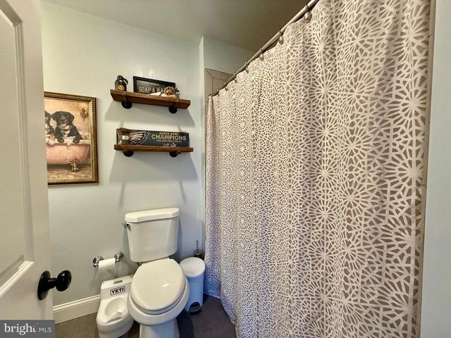 2310 EDGE HILL RD, Huntingdon Valley, PA 19006