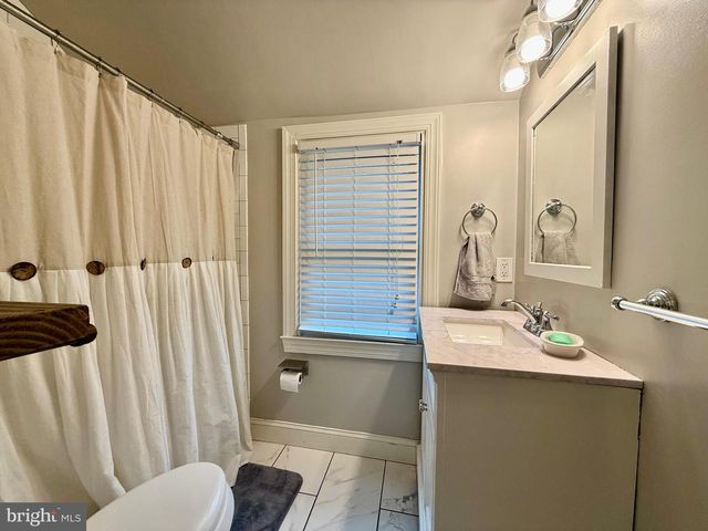 2310 EDGE HILL RD, Huntingdon Valley, PA 19006