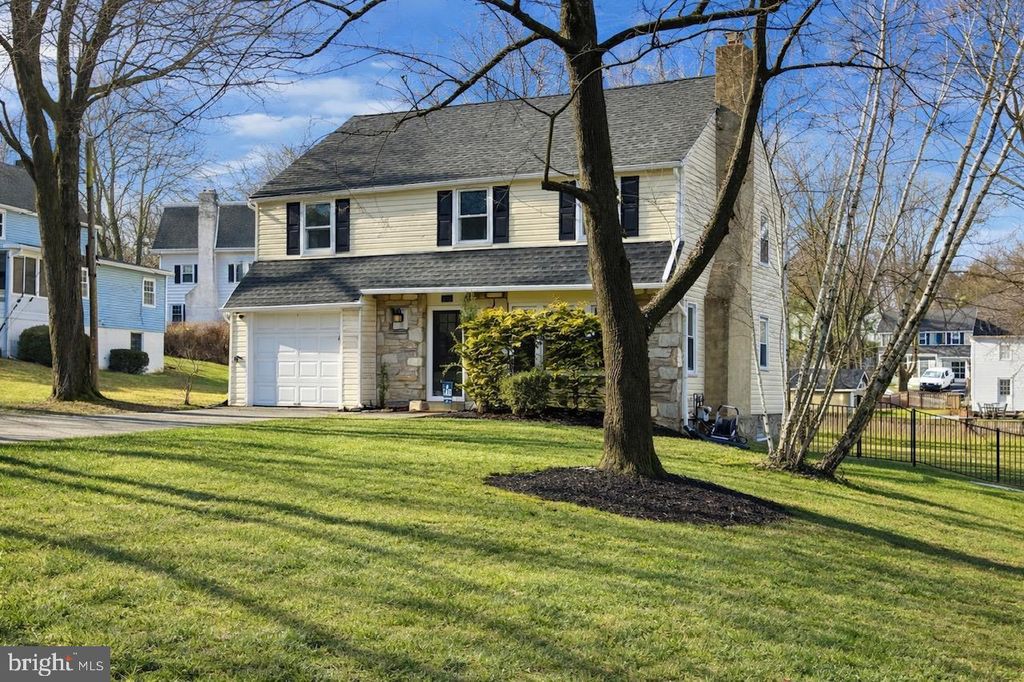 2310 EDGE HILL RD, Huntingdon Valley, PA 19006