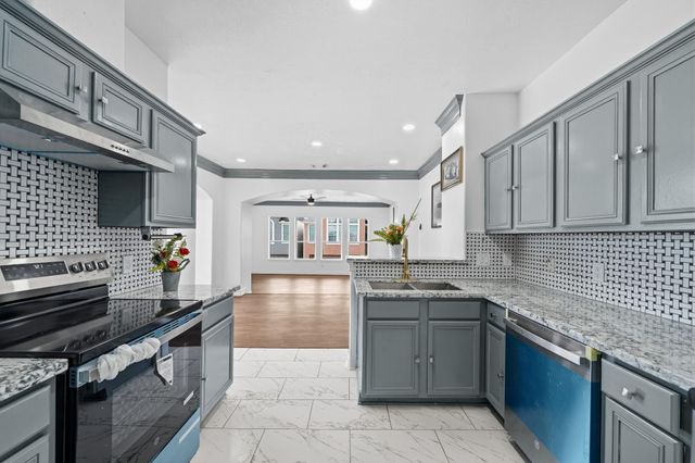 12606 Panther Villa Court, Houston, TX 77099