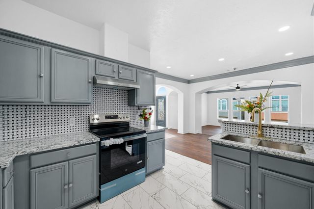 12606 Panther Villa Court, Houston, TX 77099