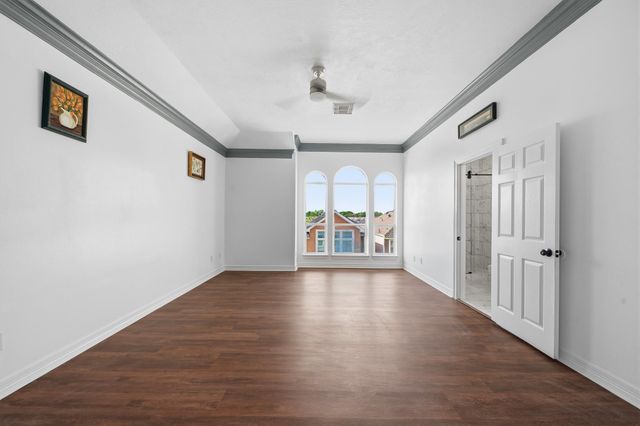 12606 Panther Villa Court, Houston, TX 77099