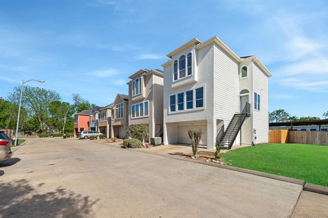 12606 Panther Villa Court, Houston, TX 77099