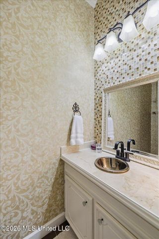 215 Comstock Lane, Madison, MS 39110