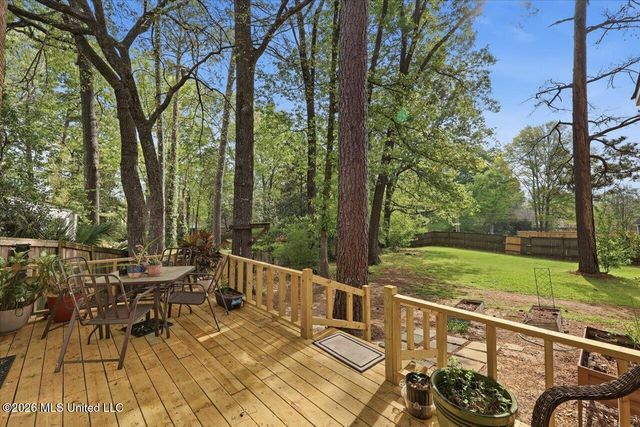 215 Comstock Lane, Madison, MS 39110