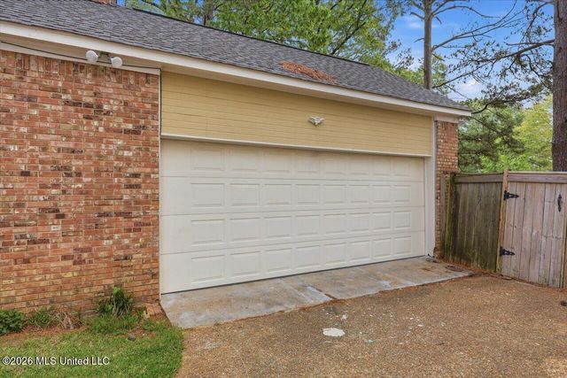 215 Comstock Lane, Madison, MS 39110