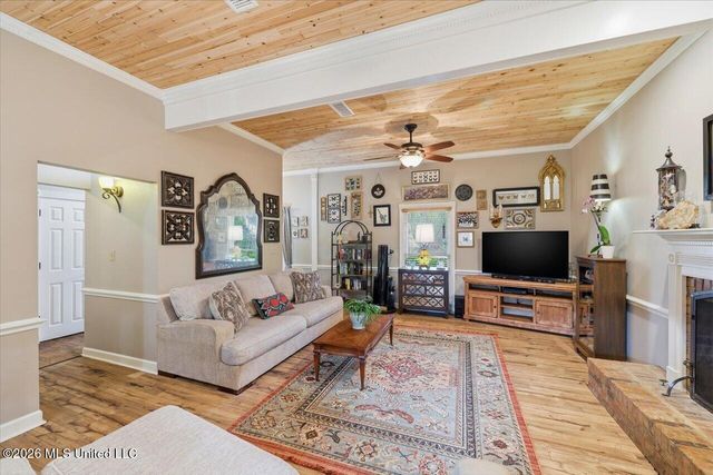 215 Comstock Lane, Madison, MS 39110