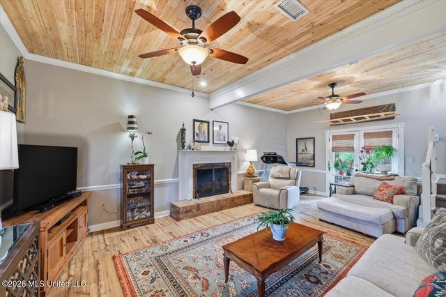 215 Comstock Lane, Madison, MS 39110