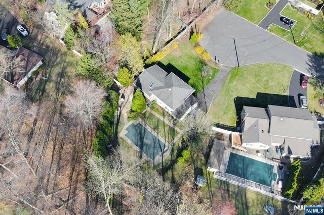 31 Chelsea Court, Hillsdale, NJ 07642