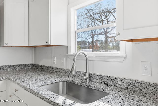 298 Foxwood Trail Road, New Bern, NC 28560