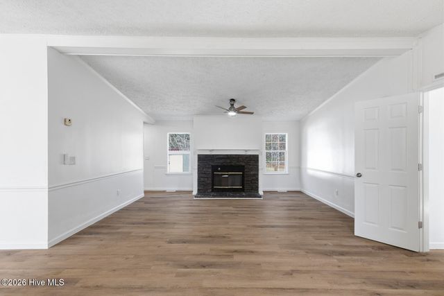 298 Foxwood Trail Road, New Bern, NC 28560