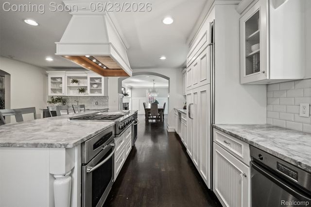 520 Pleasant Street, Birmingham, MI 48009