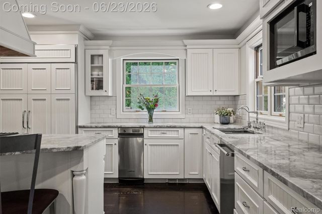520 Pleasant Street, Birmingham, MI 48009