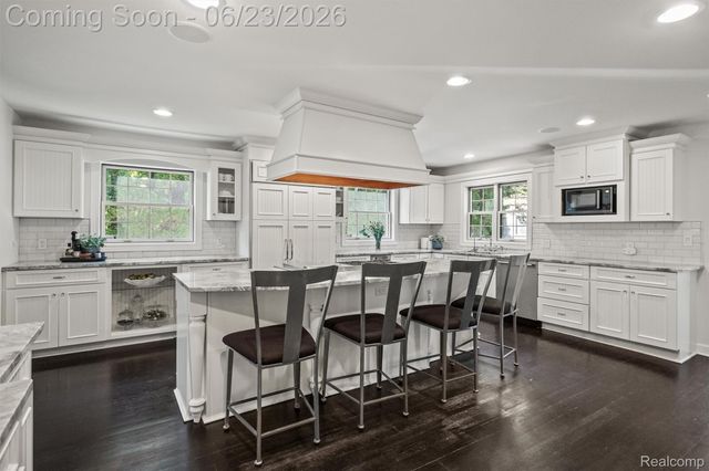520 Pleasant Street, Birmingham, MI 48009