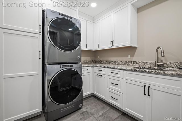520 Pleasant Street, Birmingham, MI 48009