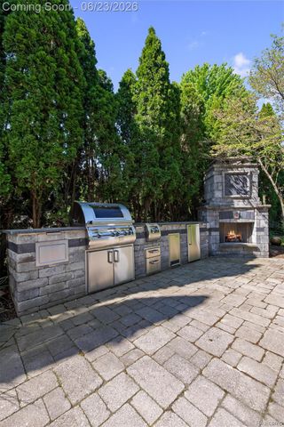 520 Pleasant Street, Birmingham, MI 48009