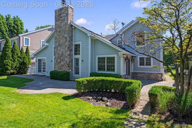 520 Pleasant Street, Birmingham, MI 48009