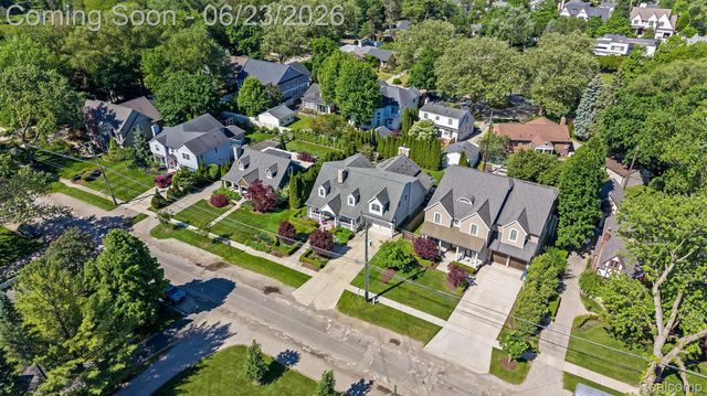 520 Pleasant Street, Birmingham, MI 48009