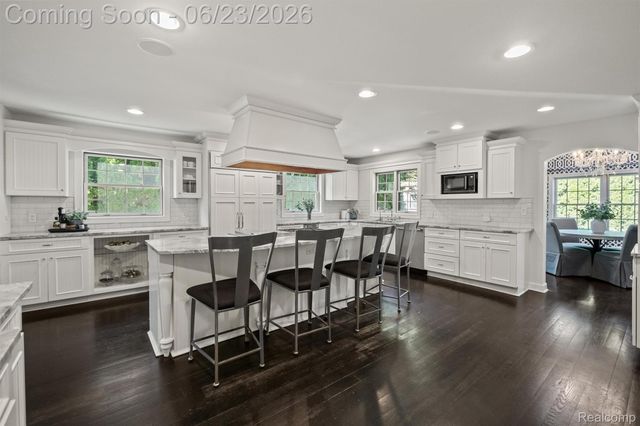 520 Pleasant Street, Birmingham, MI 48009