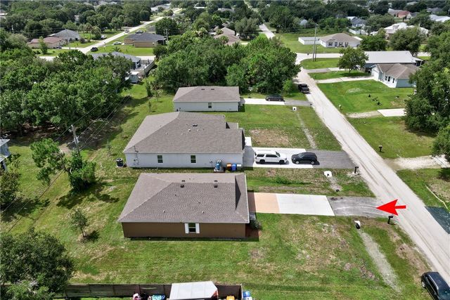 8756 103rd Avenue, Vero Beach, FL 32967