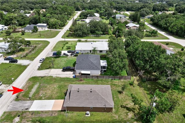 8756 103rd Avenue, Vero Beach, FL 32967