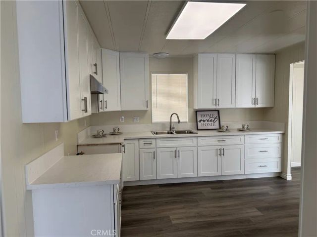 200 W san bernardino 76, Rialto, CA 92376