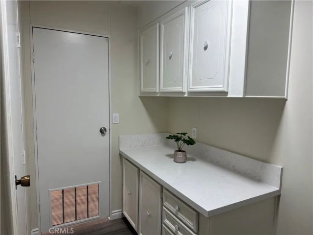 200 W san bernardino 76, Rialto, CA 92376