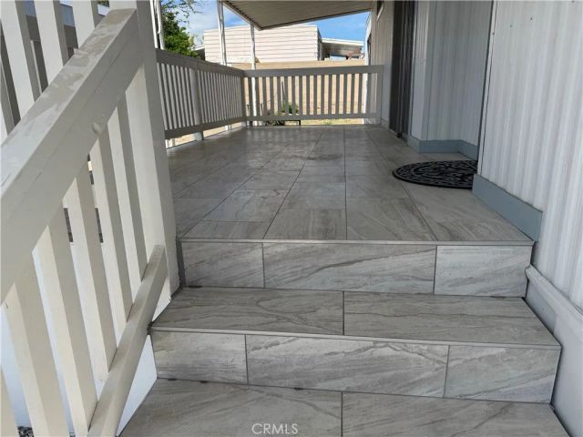 200 W san bernardino 76, Rialto, CA 92376